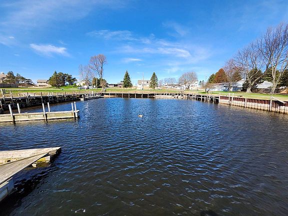 4th image of 846 S Lakeshore Dr #2