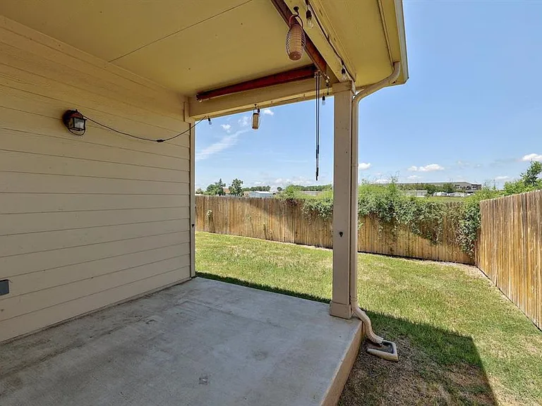 460 Galway Bay Ln — Photo 14