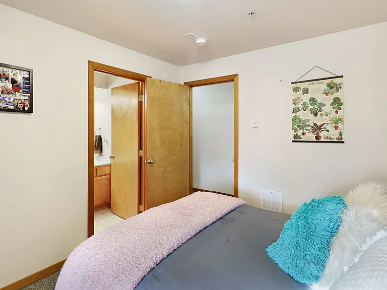 2020 Taylor Ave #1 — Photo 28