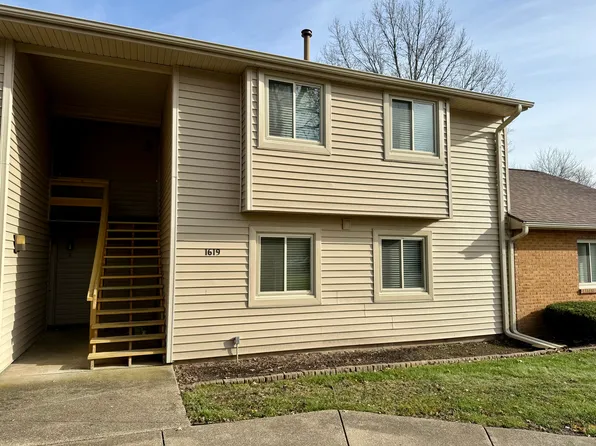 1619 Lyndhurst Dr APT F, Savoy, IL 61874