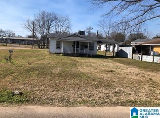 822 12th St N, Bessemer, AL 35020