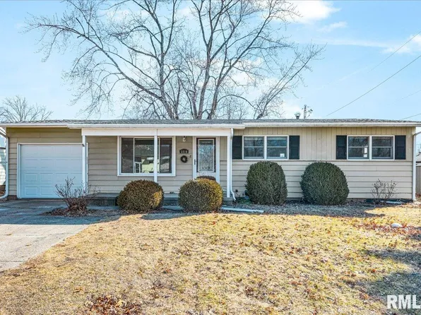 5810 N Hamilton Rd, Peoria, IL 61614