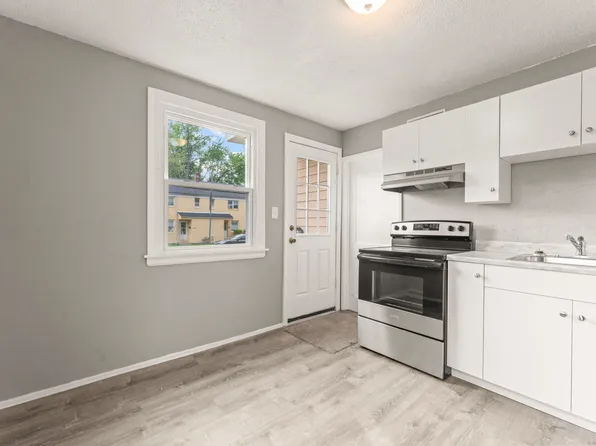 101-103 Cannon Rd, East Hartford, CT 06108