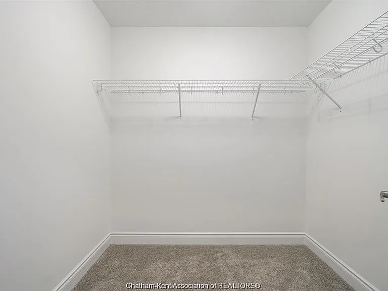 32 Betty Ct — Photo 10