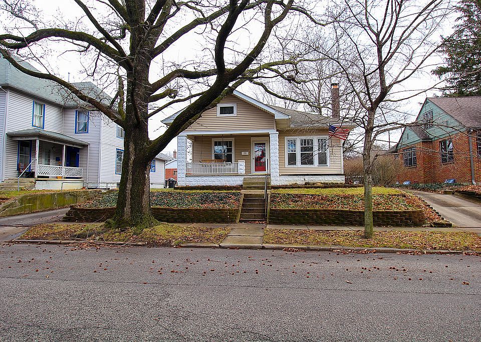 1st image of 715 S 10th St