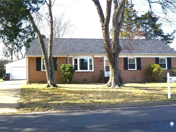 904 Forest View Dr, Colonial Heights, VA 23834