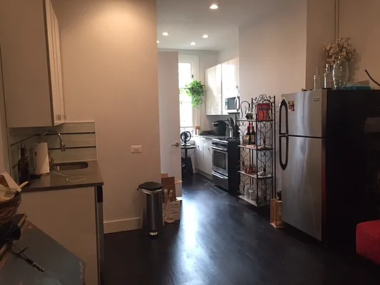 Rented by FirstService Realty (legacy) | media 32