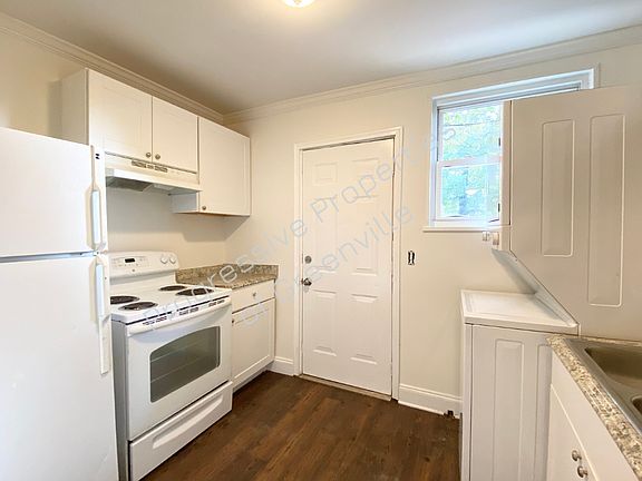 4th image of 17 Brookforest Dr