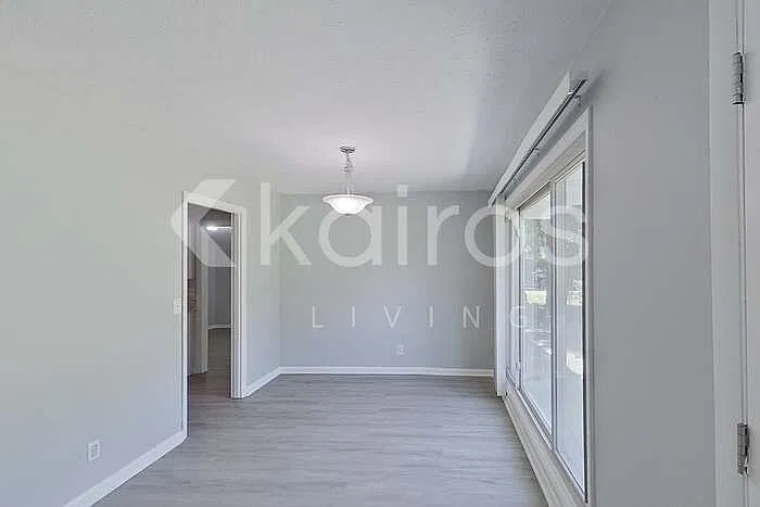 3 bed, 2.0 bath, 1624 sqft, $1,675 — Photo 2