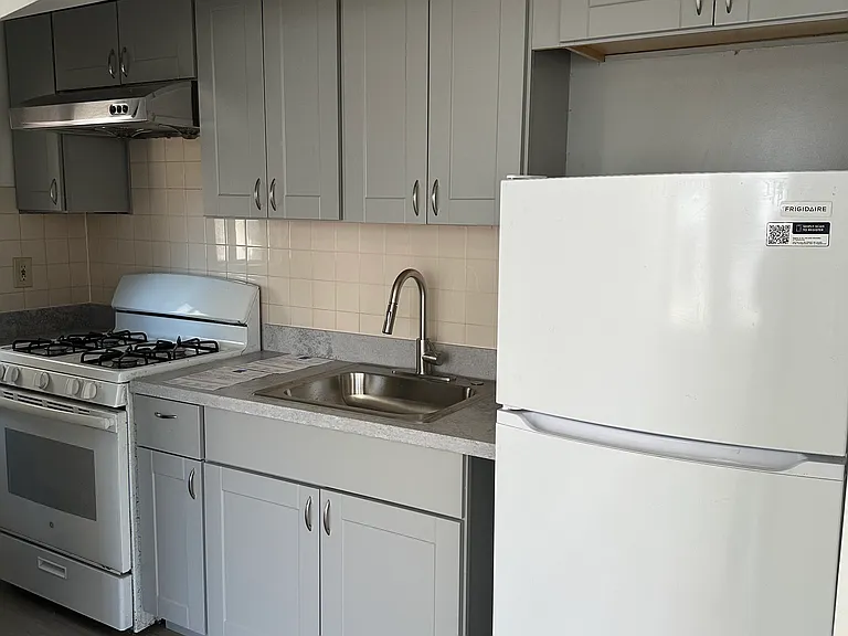 907 Alice St #907B — Photo 1