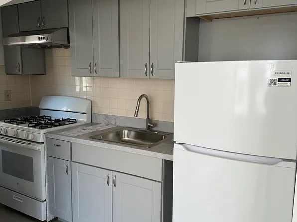 907 Alice St #907B, Oakland, CA 94607