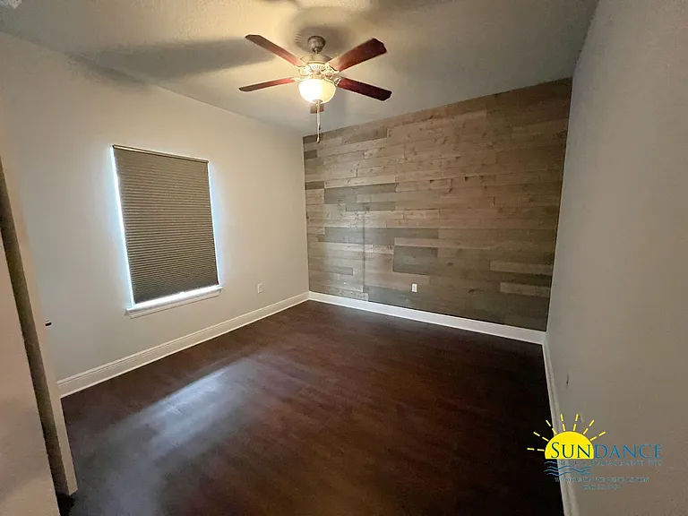2253 Andorra St — Photo 8