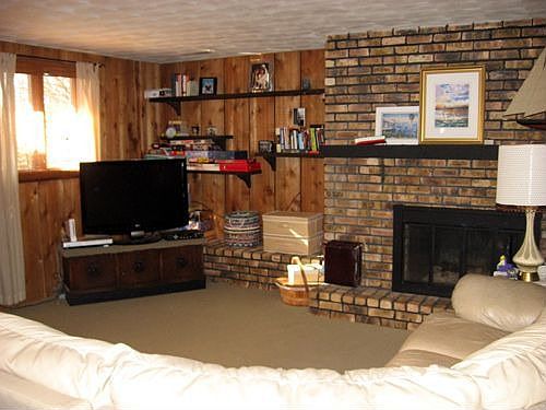 Cozy Lower Level Family Room 