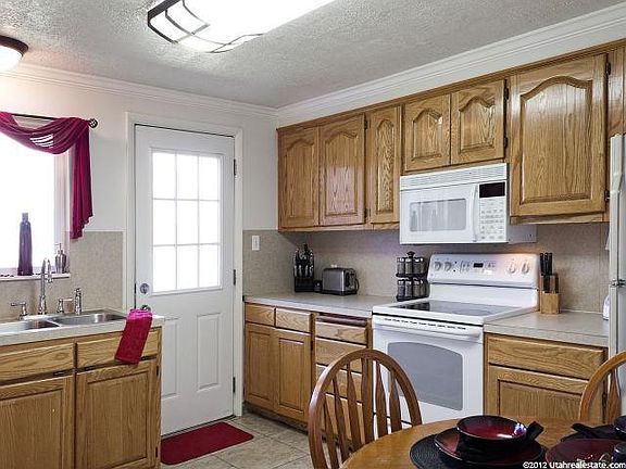 3 Kitchen_03212014