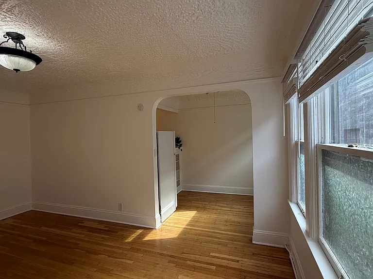 2255 NW Johnson St — Photo 9