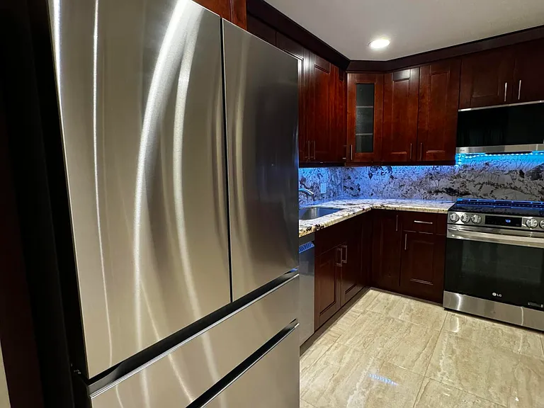 5520 Coach House Cir #G — Photo 10