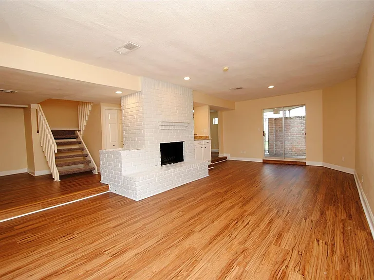 738 Country Place Dr #C — Photo 16