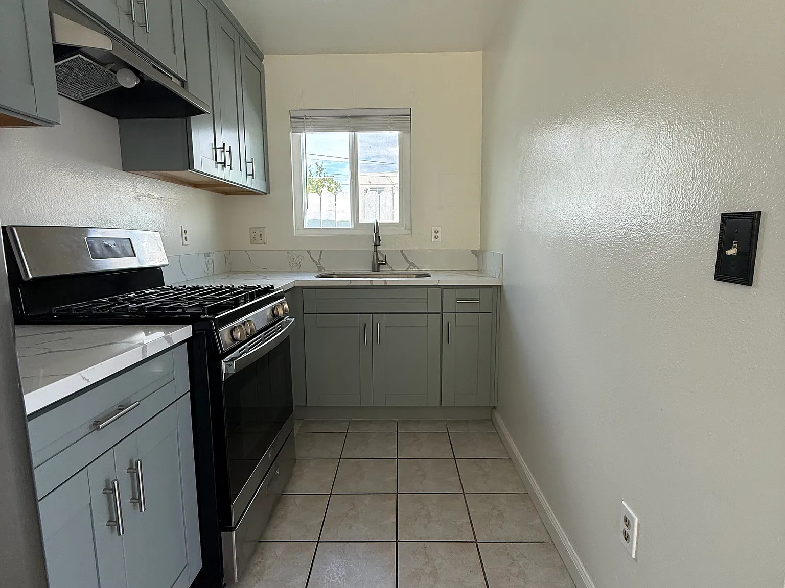 2 bed, $2,500 — Photo 3