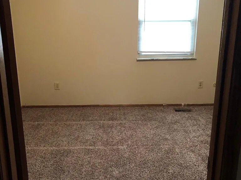 5323 Shiloh Dr — Photo 6