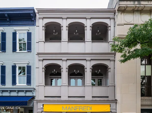 121 Greenwich Ave, Greenwich, CT 06830