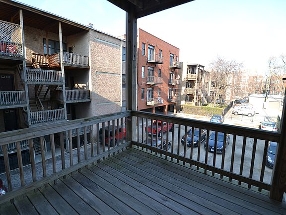 5th image of 976 W Cuyler Ave APT 3