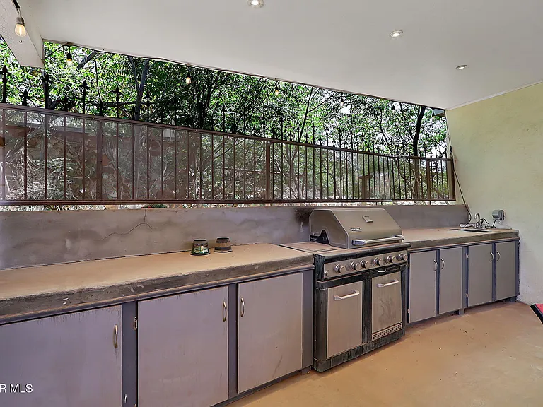 1104 Madeline Dr — Photo 47