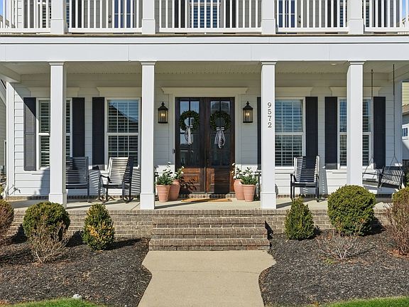 2nd image of 9572 Dresden Sq