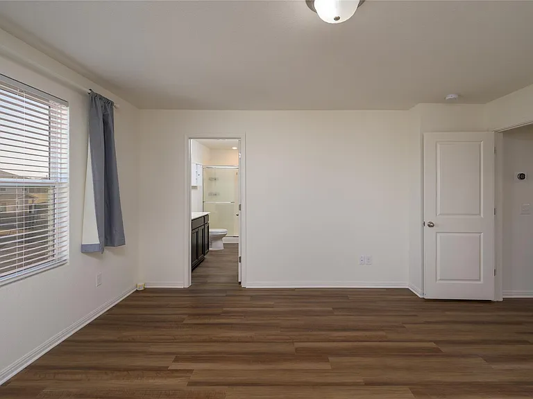 19417 Caymus Dr — Photo 15