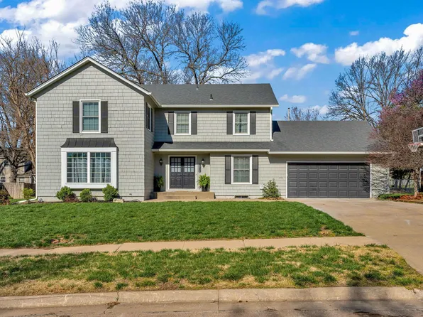 2030 SW Briarwood Dr, Topeka, KS 66611