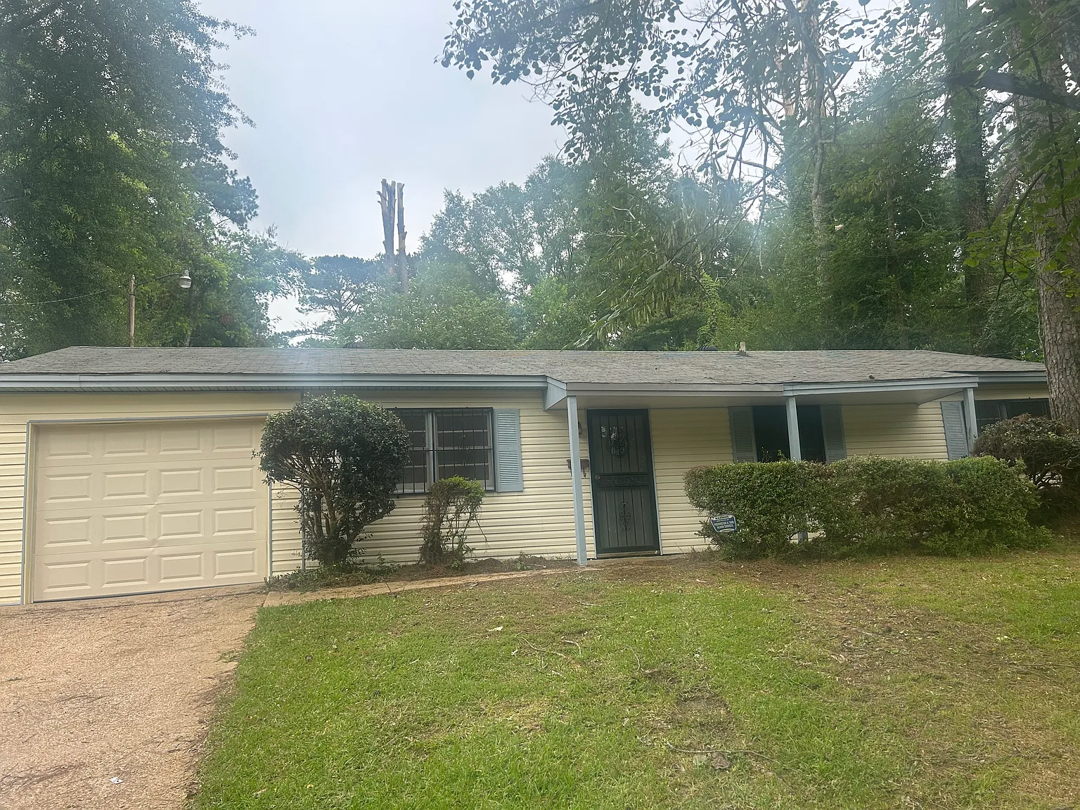 3 bed, 1008 sqft, $1,150 — Photo 1