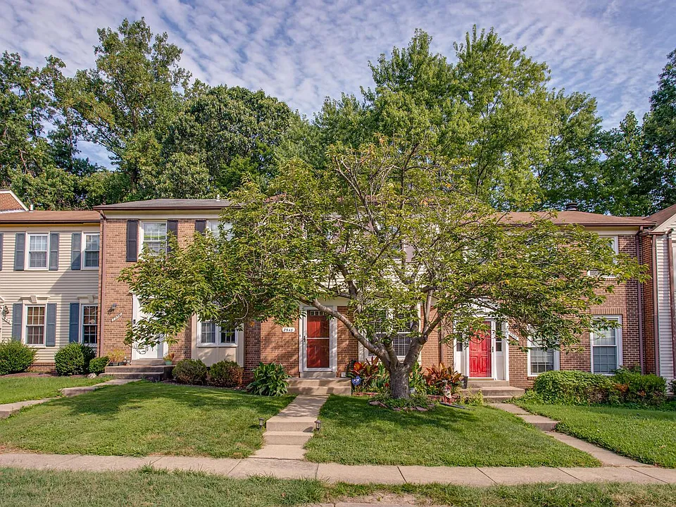 7948 Pebble Brook Ct