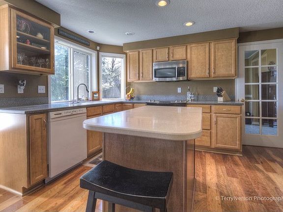 2nd image of 12734 SW Morning Hill Ct