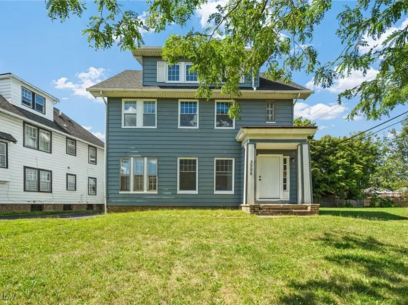 3298 Milverton Rd, Shaker Heights, OH 44120