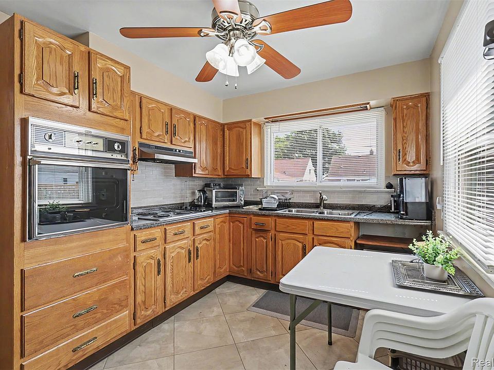 3429 Croissant St, photo 11