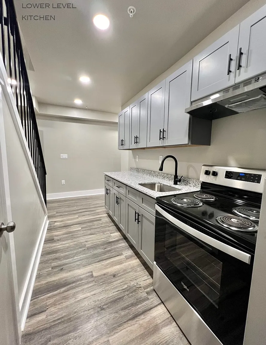 3 bed, $1,450 — Photo 3