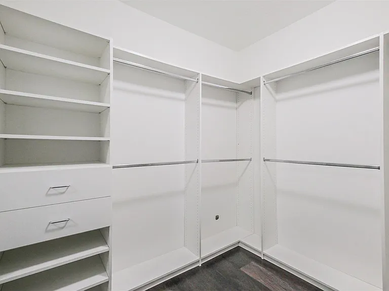 5506 Langhorne Ct — Photo 16