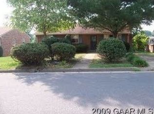 1608 Fir St, Waynesboro, VA 22980
