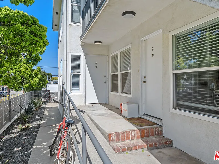 1805 7th St #3 — Photo 31