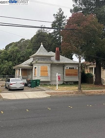 2nd image of 1436 B St
