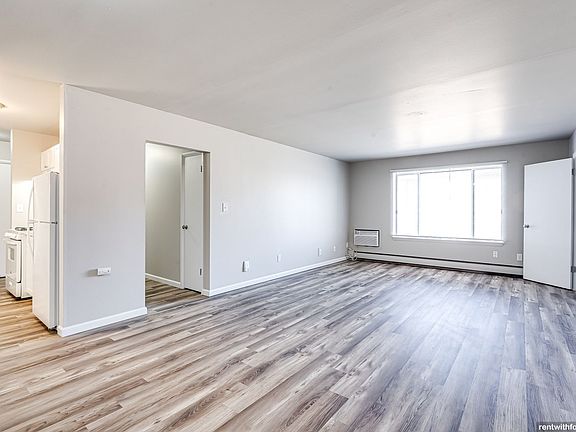 4th image of 409 S Webster Ave #433-304