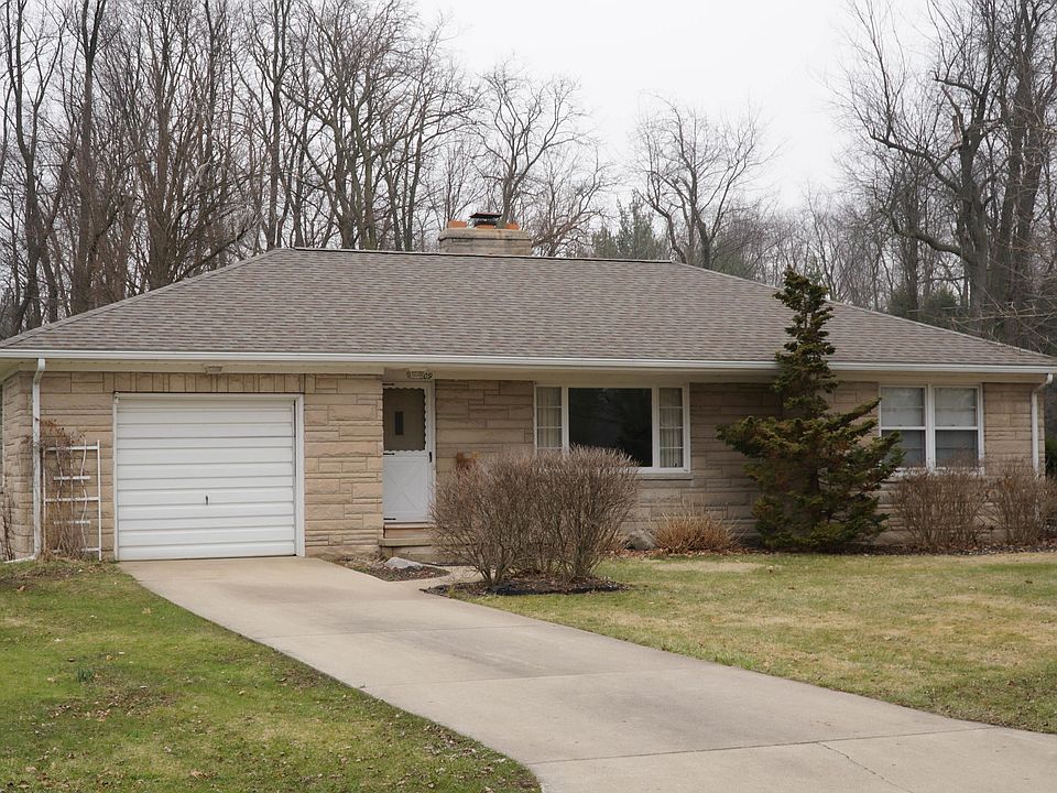 1st image of 209 Northfield Dr