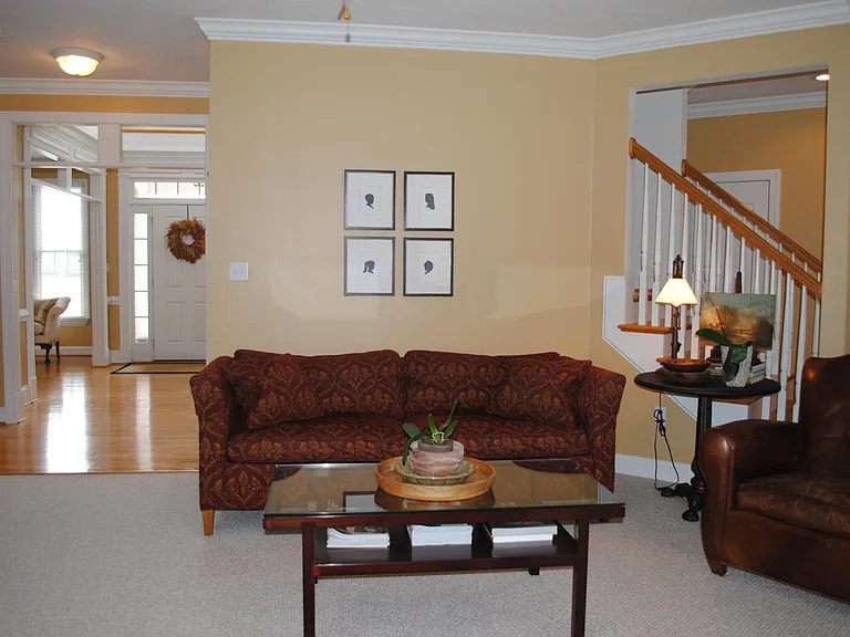 Family Room (alt view)
