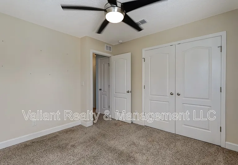 2110 3rd St — Photo 24