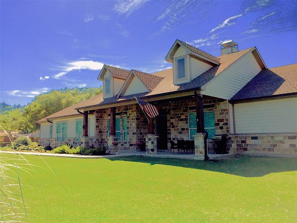 Welcome to 6726 Cemetary Rd. Your personal piece of paradise.