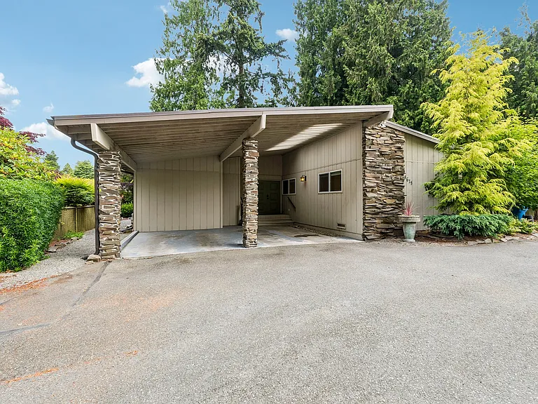 8615 236th St SW — Photo 1