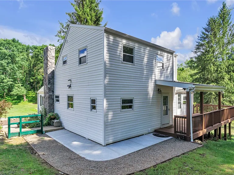 116 Purvis Ln — Photo 43