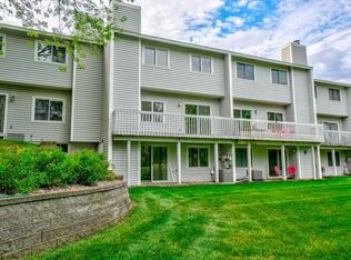 2174 Tower Ct, Woodbury, MN 55125