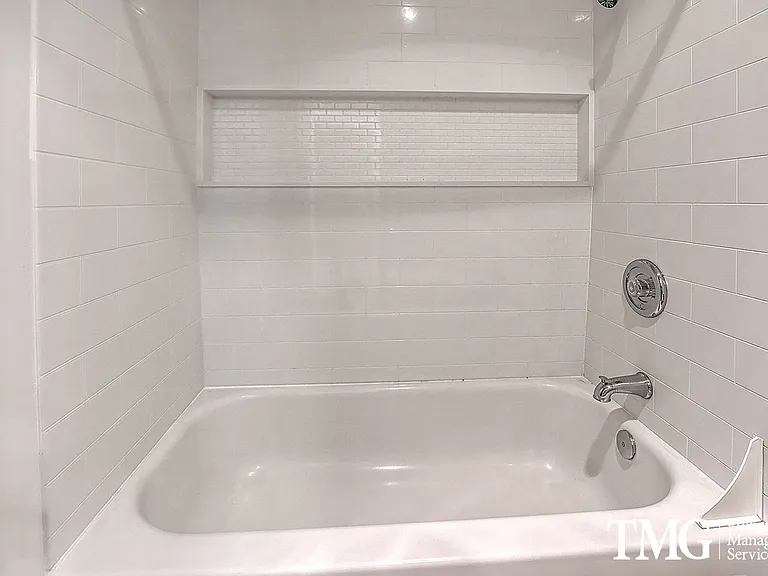 321 NE 105th St — Photo 19