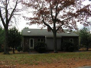 7 Providence St, Millville, MA 01529