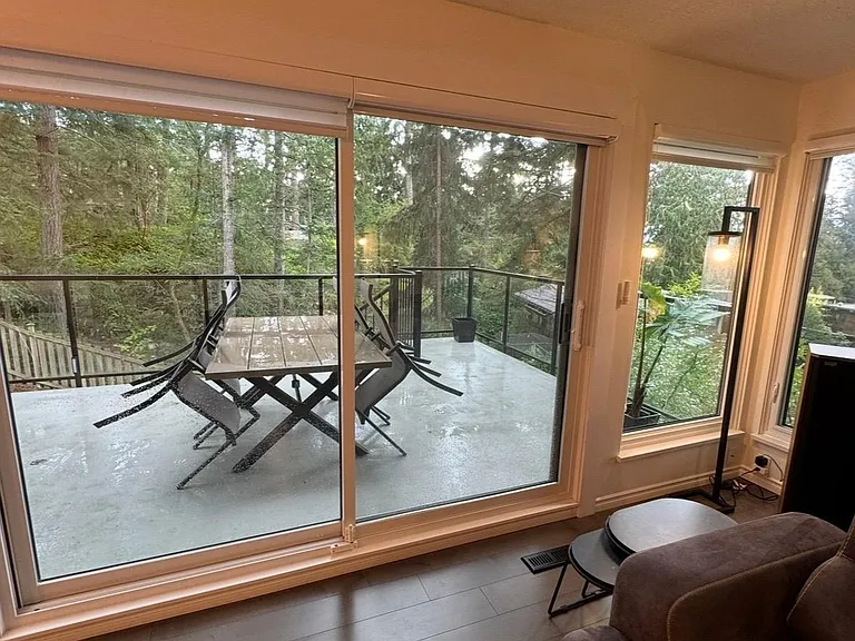 5620 Larson Pl — Photo 6